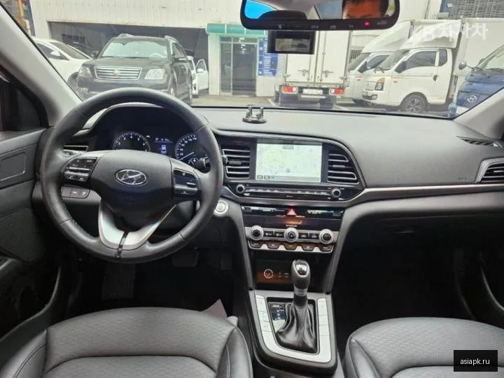 Hyundai Avante 5