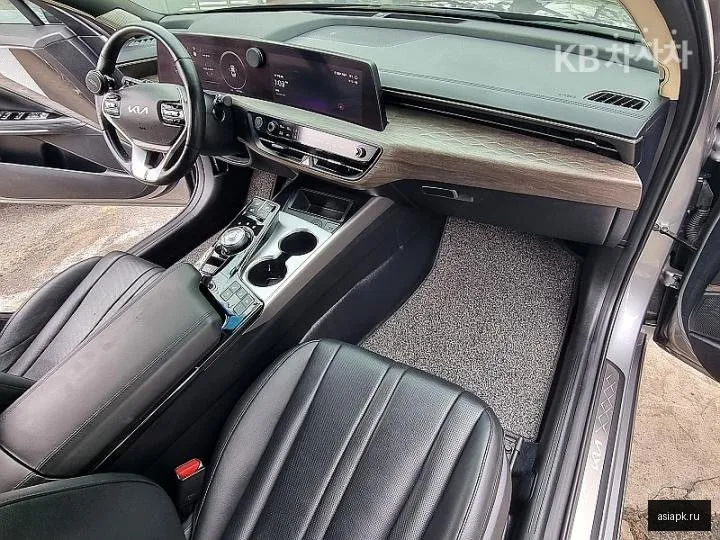 Kia K8 6