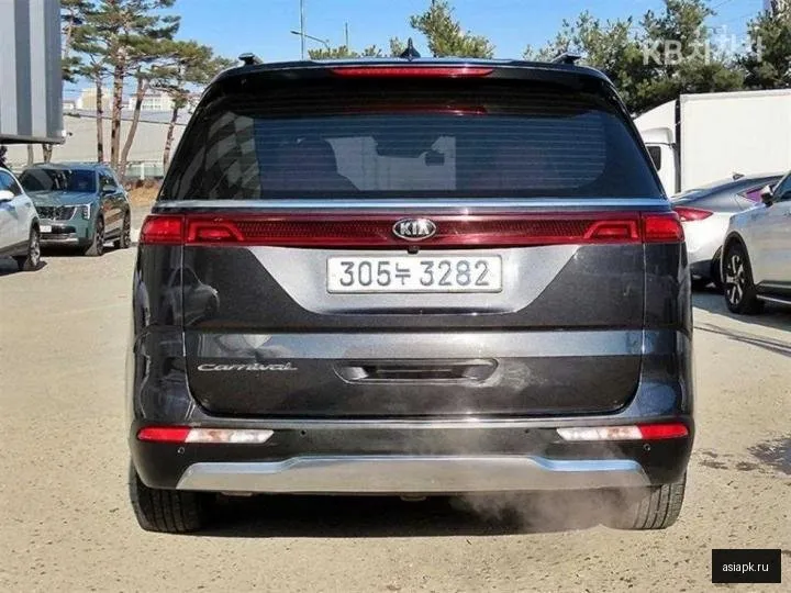 Kia Carnival 4
