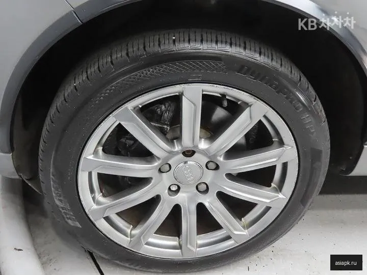 Audi Q7 5