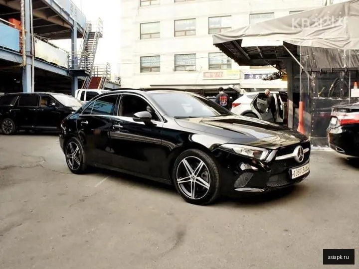 Mercedes-Benz A-Class 2