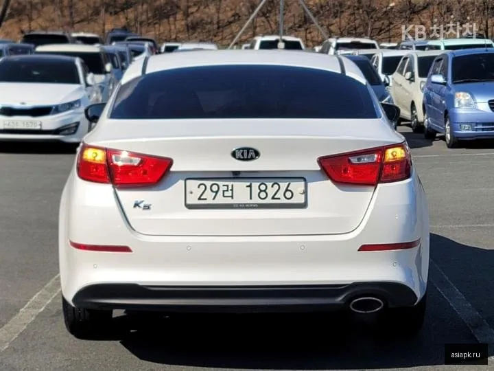 Kia K5 4