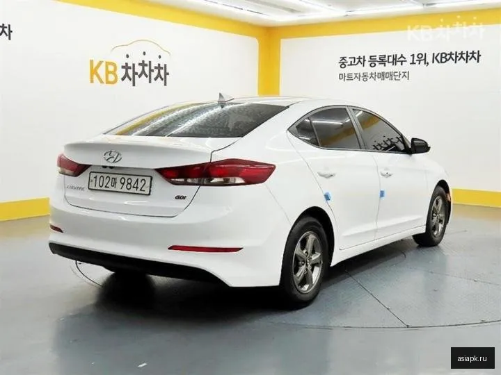 Hyundai Avante 4