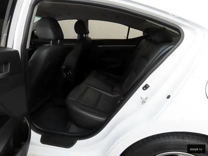 Hyundai Avante 6