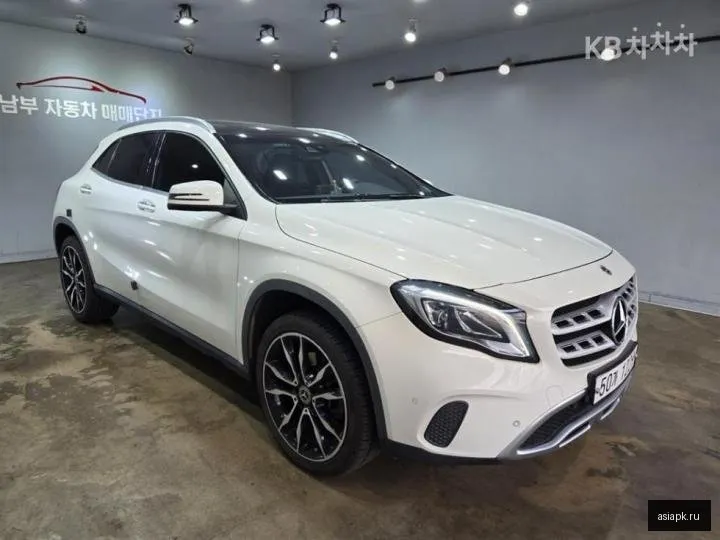 Mercedes-Benz GLA-Class AMG 3