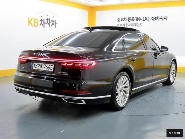 Audi A8 4