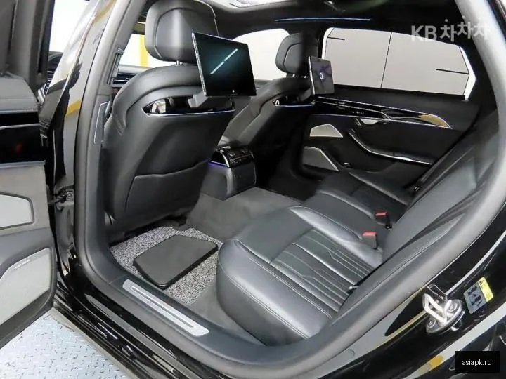 Audi A8 6