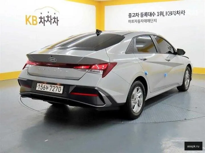Hyundai Avante 4