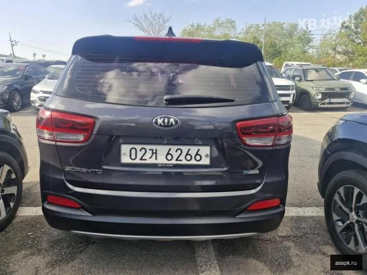 Kia Sorento 4