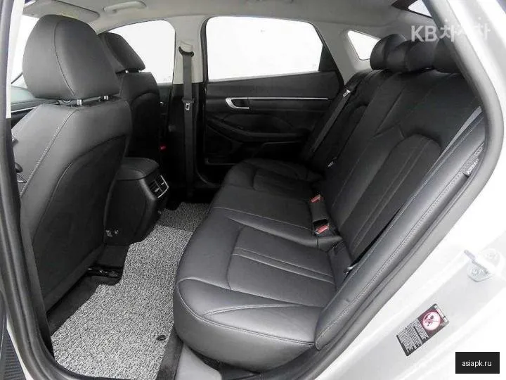 Hyundai Sonata 6