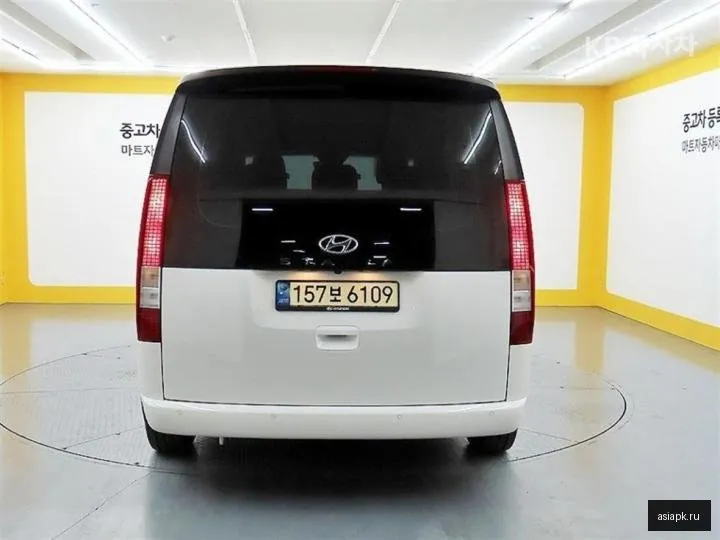 Hyundai Staria 3