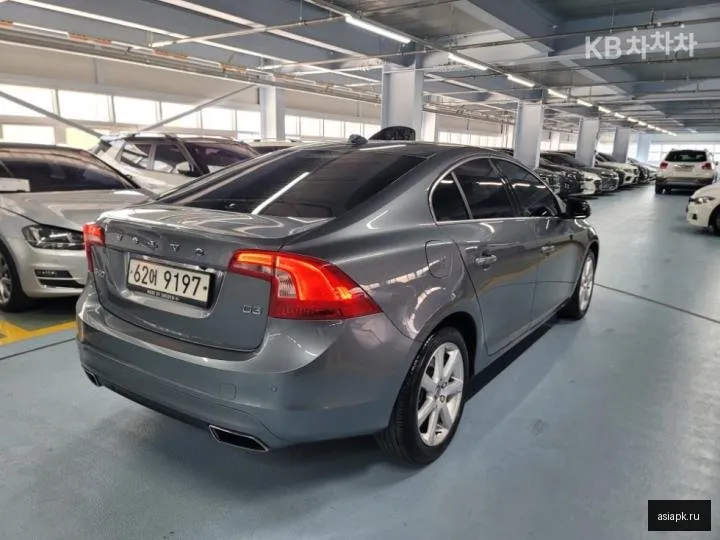 Volvo S60 4