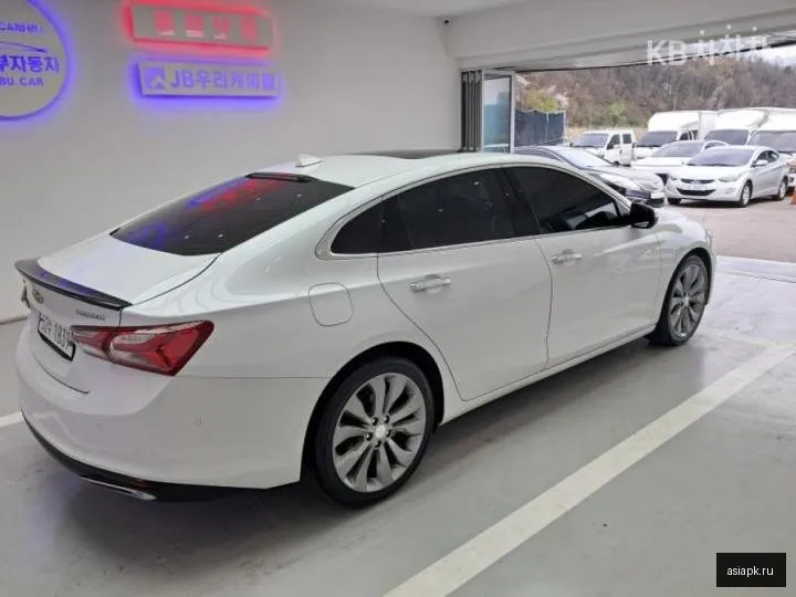 Chevrolet Malibu 4