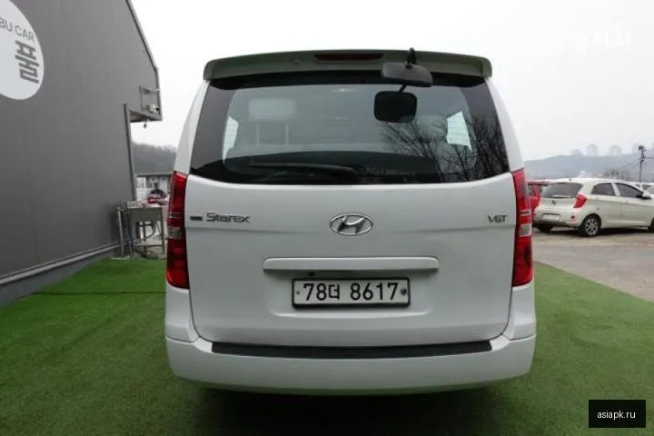 Hyundai Starex 3