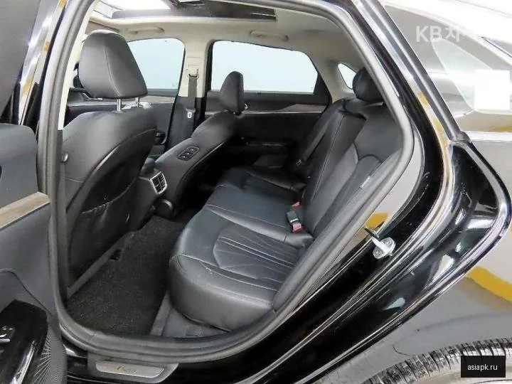 Kia K5 6