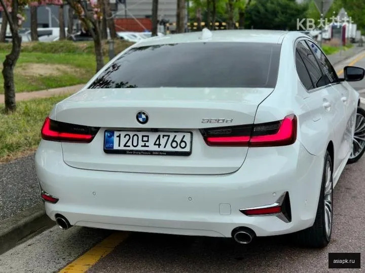 BMW 3-Series 5