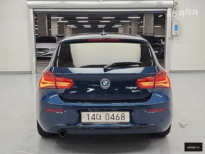 BMW 1-Series 3