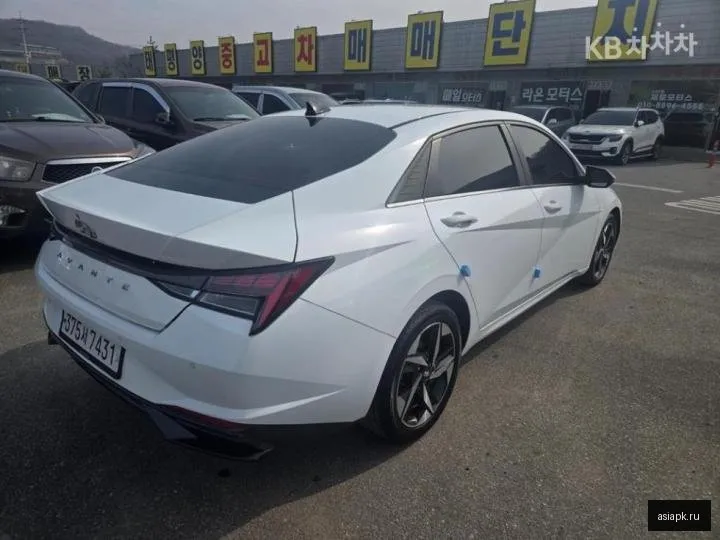 Hyundai Avante 6
