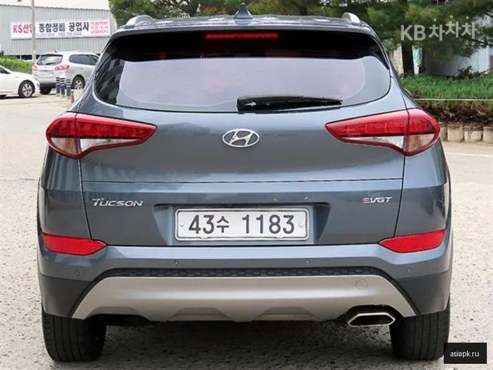 Hyundai Tucson 4