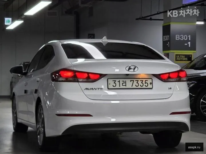 Hyundai Avante 4