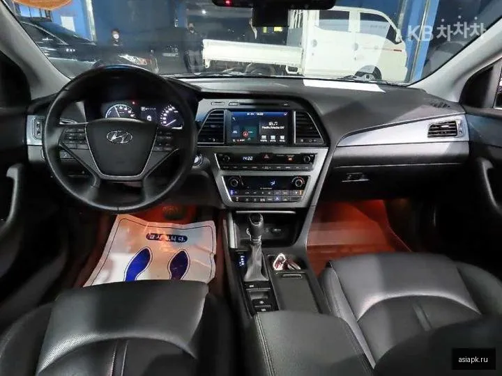 Hyundai Sonata 5
