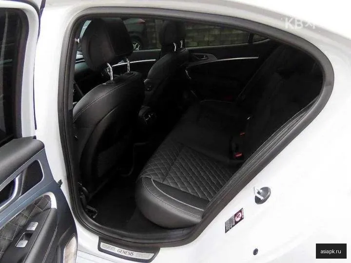 Genesis G70 6