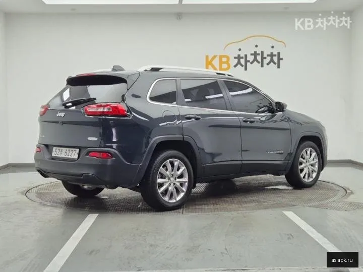 Jeep Cherokee 4