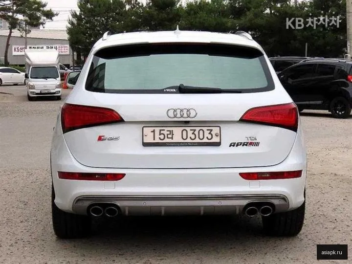 Audi SQ5 4