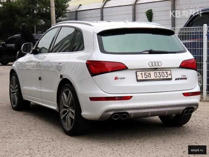 Audi SQ5 3