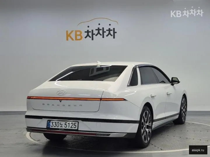 Hyundai Grandeur 3