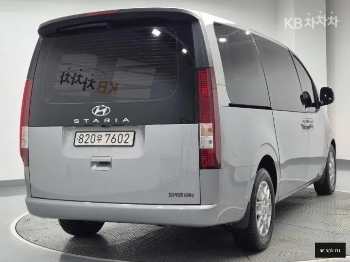 Hyundai Staria 3