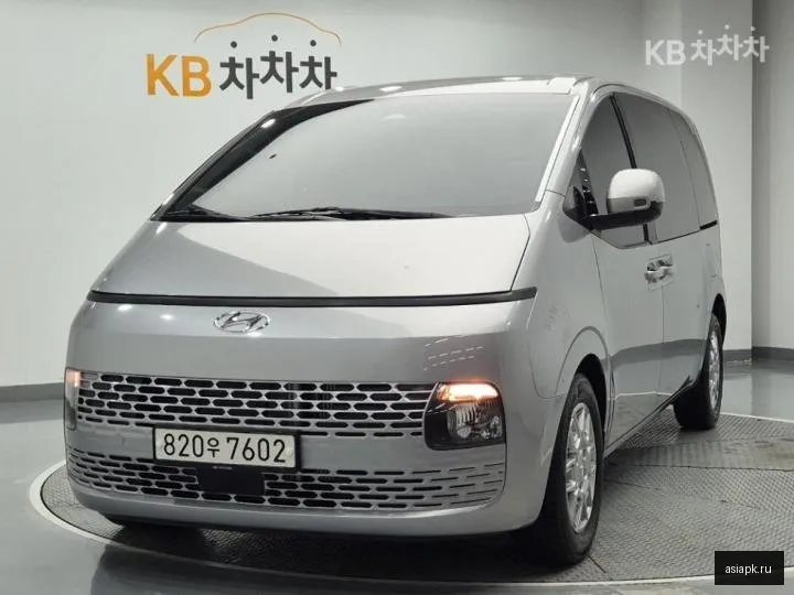 Hyundai Staria