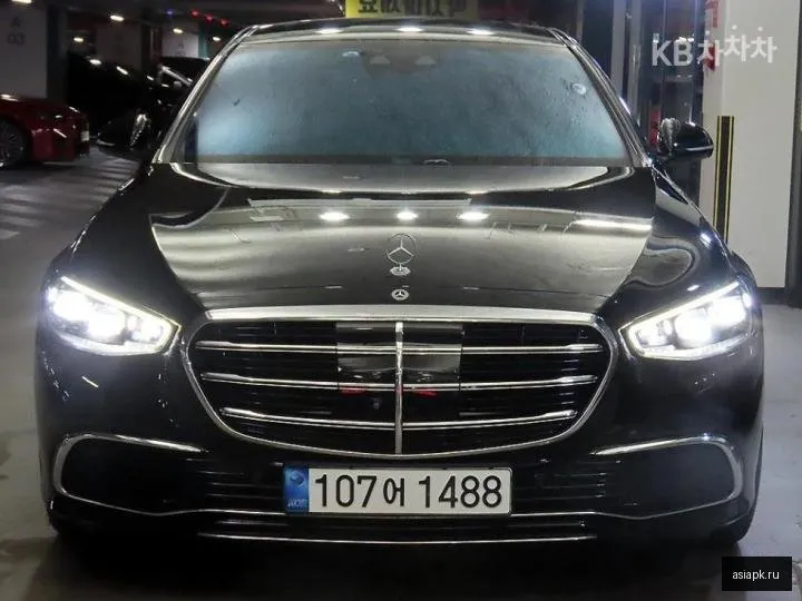 Mercedes-Benz S-Class 2