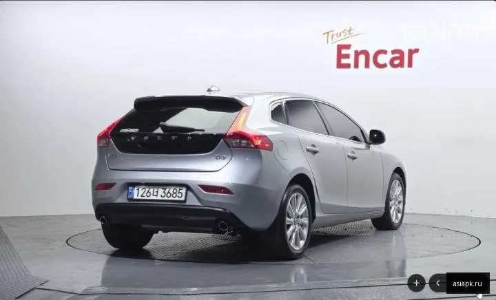 Volvo V40 2