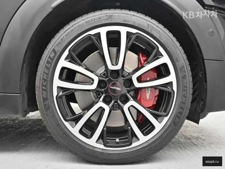 MINI Countryman 5