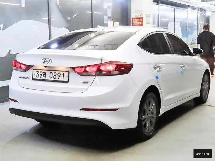 Hyundai Avante 4