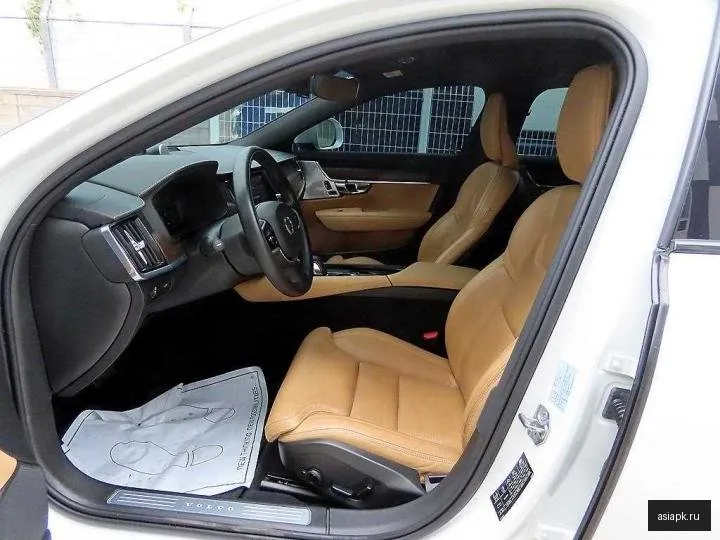 Volvo V90 5