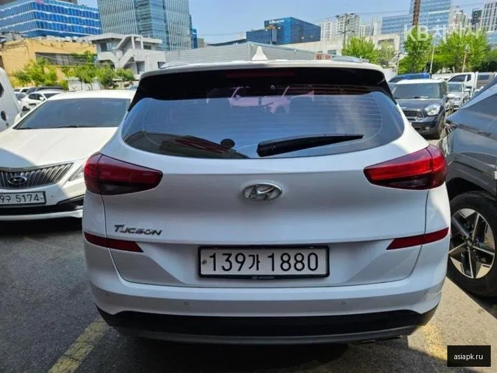 Hyundai Tucson 4
