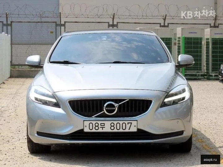 Volvo V40