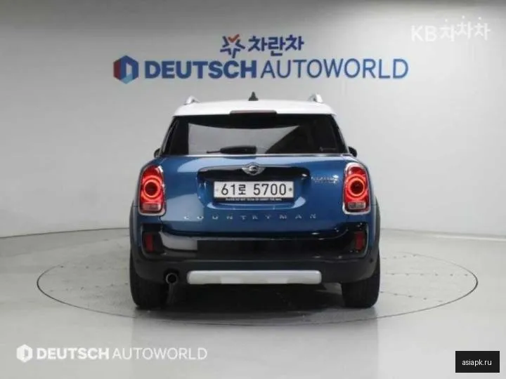 MINI Countryman 4