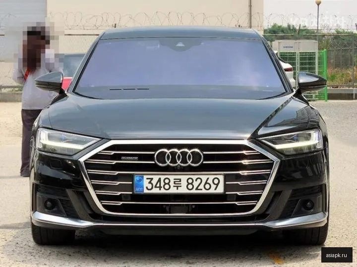 Audi A8