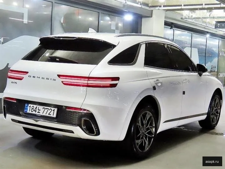 Genesis GV70 4