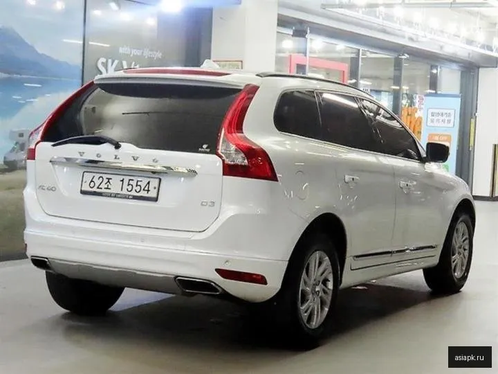 Volvo XC60 4