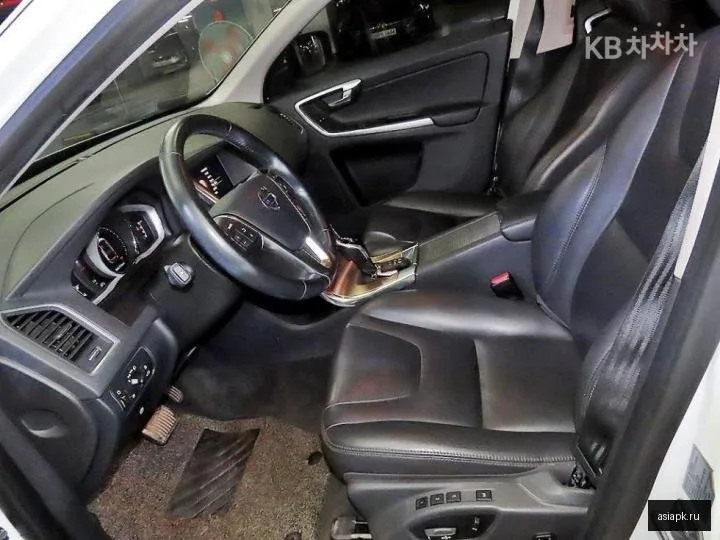Volvo XC60 6