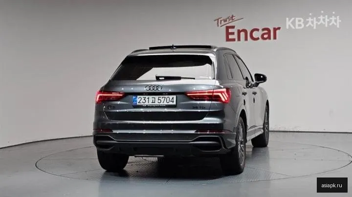 Audi Q3 4
