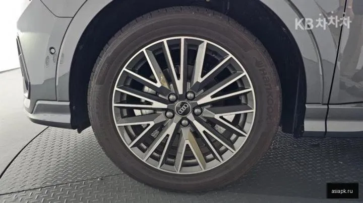 Audi Q3 5