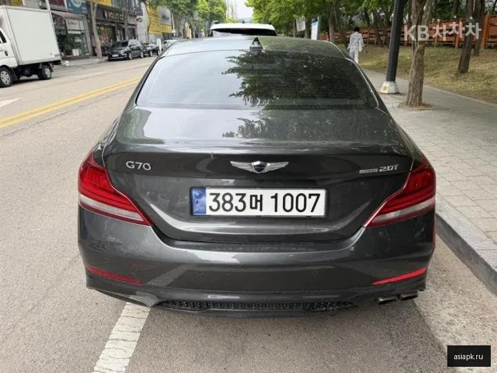 Genesis G70 4