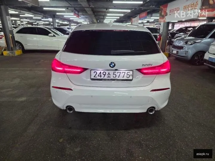 BMW 1-Series 4