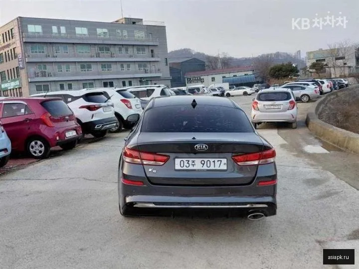 Kia K5 4
