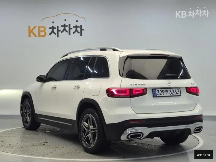 Mercedes-Benz GLB-Class 2